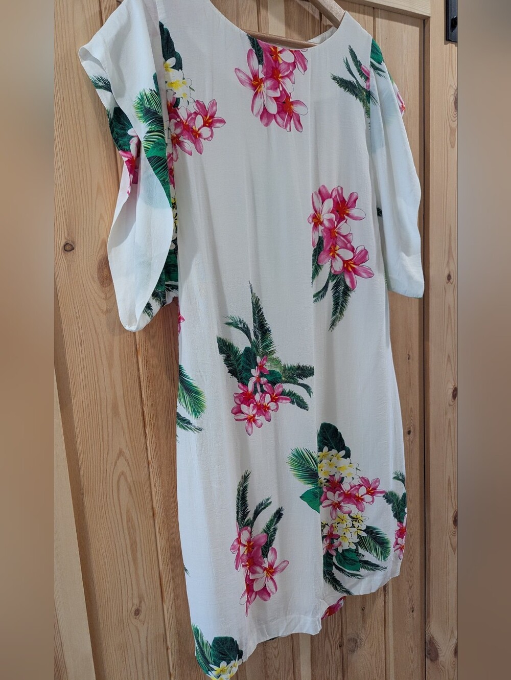 Country Road White Floral Tropical Swim Cover-Up - Picture 5 of 9
